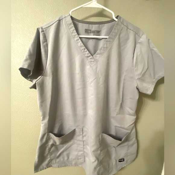 greys anatomy moonstruck grey scrub top L - Picture 1 of 2
